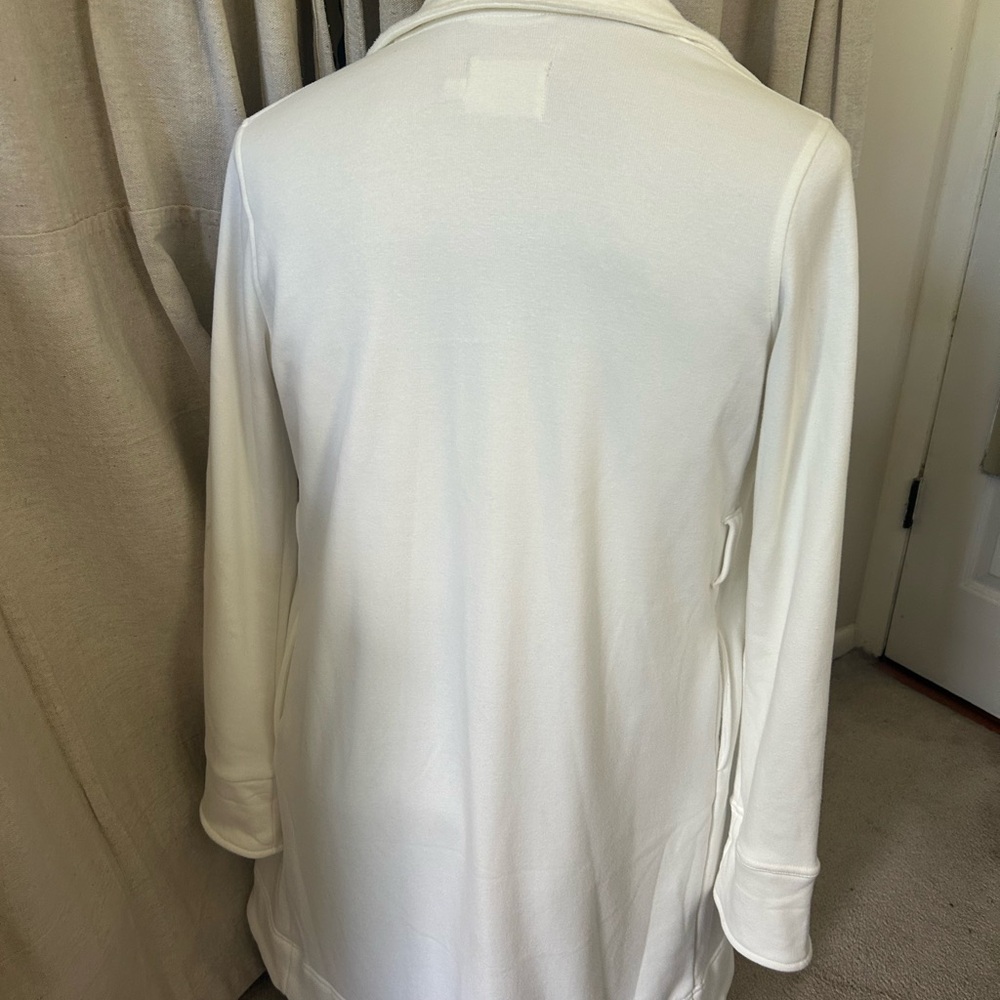 UGG Cream Robe - Picture 4 of 4